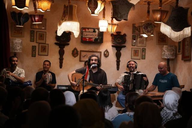 قعدة سعد العود في جرامافون مصر الجديدة والفرقة كاملة